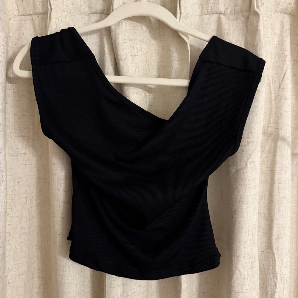 Cider Blackless Short Sleeve Top